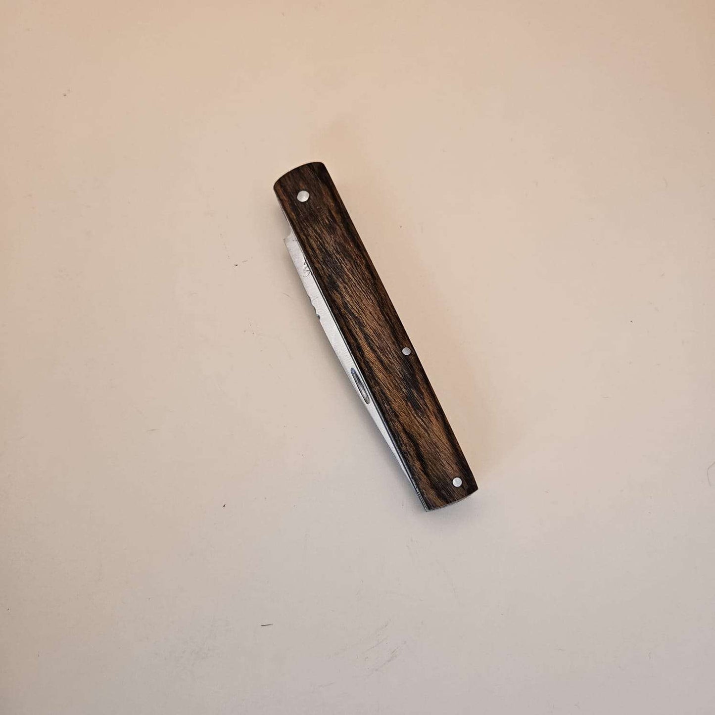 Couteau pliant cran plat