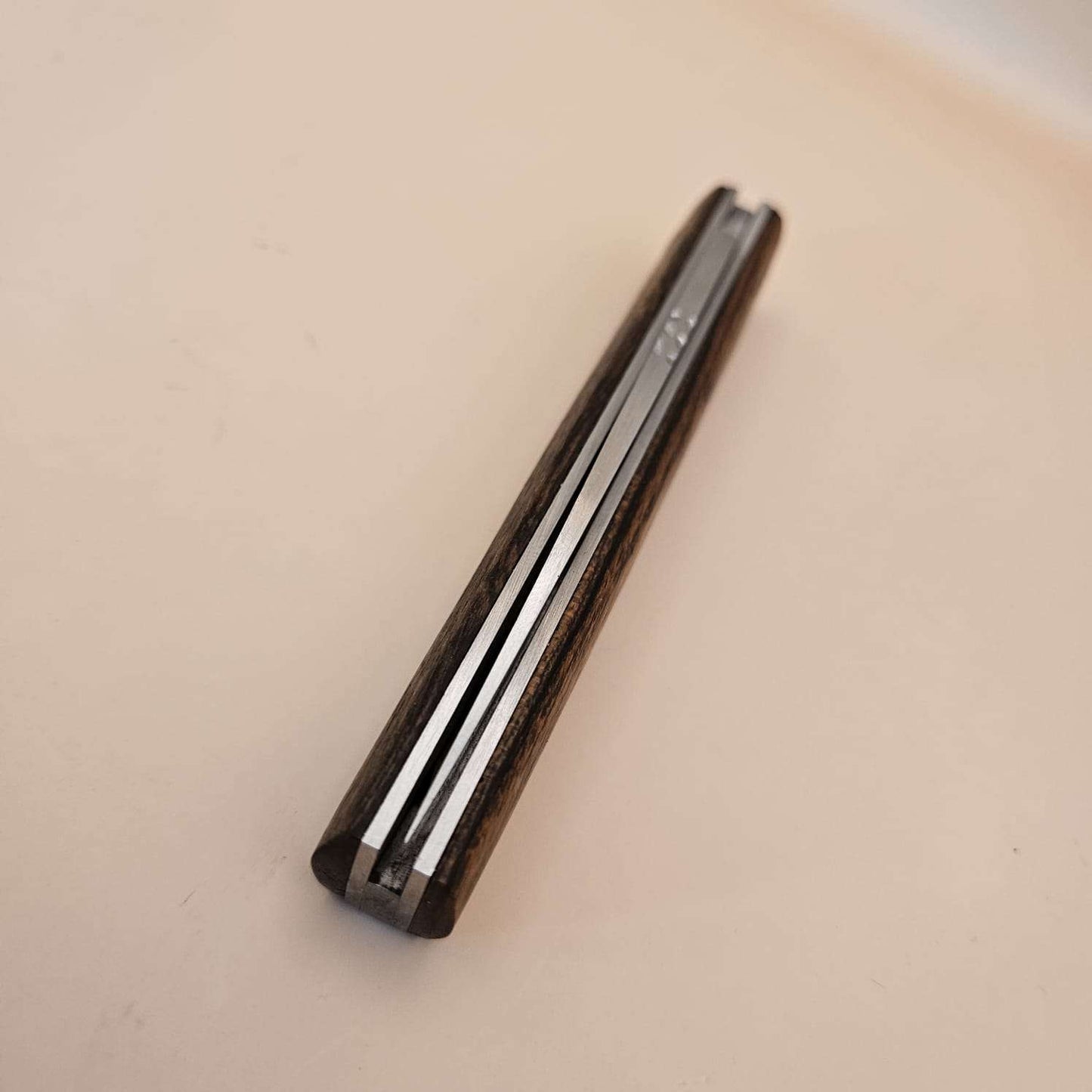 Couteau pliant cran plat